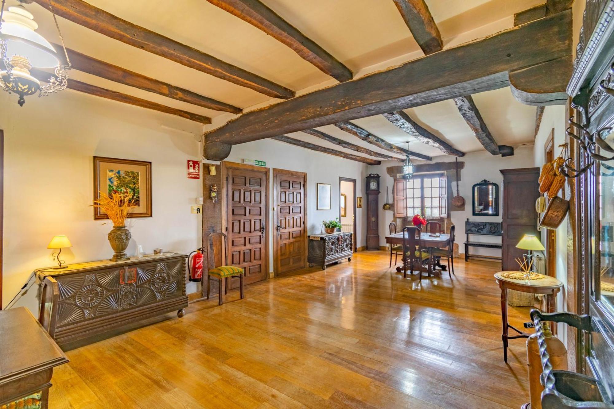 Casa Rural Arotzenia, Hogar Rustico En Pleno Valle De La Ulzama Lizaso Exterior photo