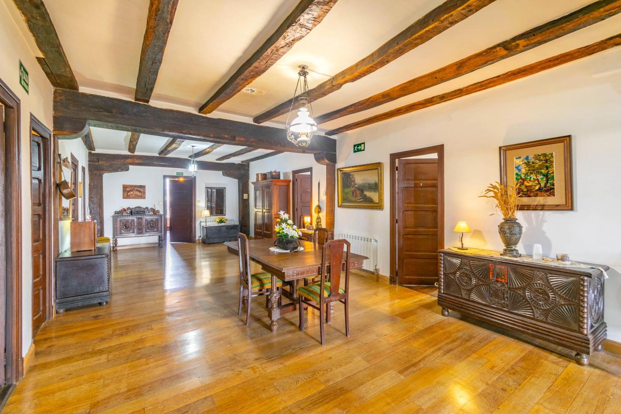 Casa Rural Arotzenia, Hogar Rustico En Pleno Valle De La Ulzama Lizaso Exterior photo
